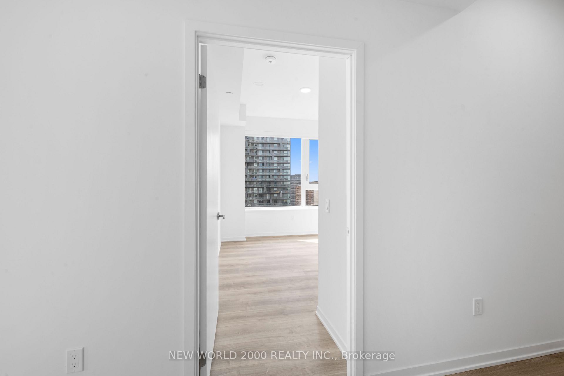 Photo 19 of Unit 1509, 101 Roehampton Avenue, Toronto, Mount Pleasant West — HOMEH