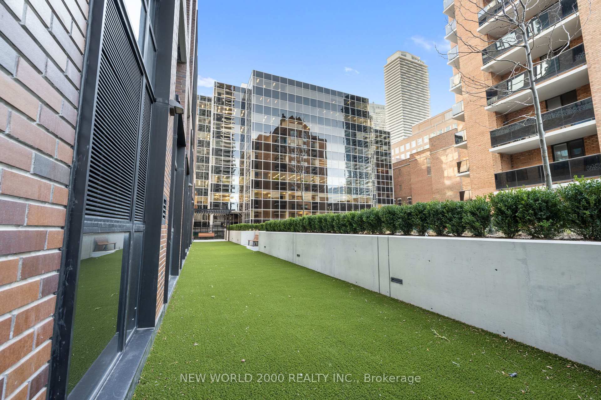 Photo 47 of Unit 1509, 101 Roehampton Avenue, Toronto, Mount Pleasant West — HOMEH