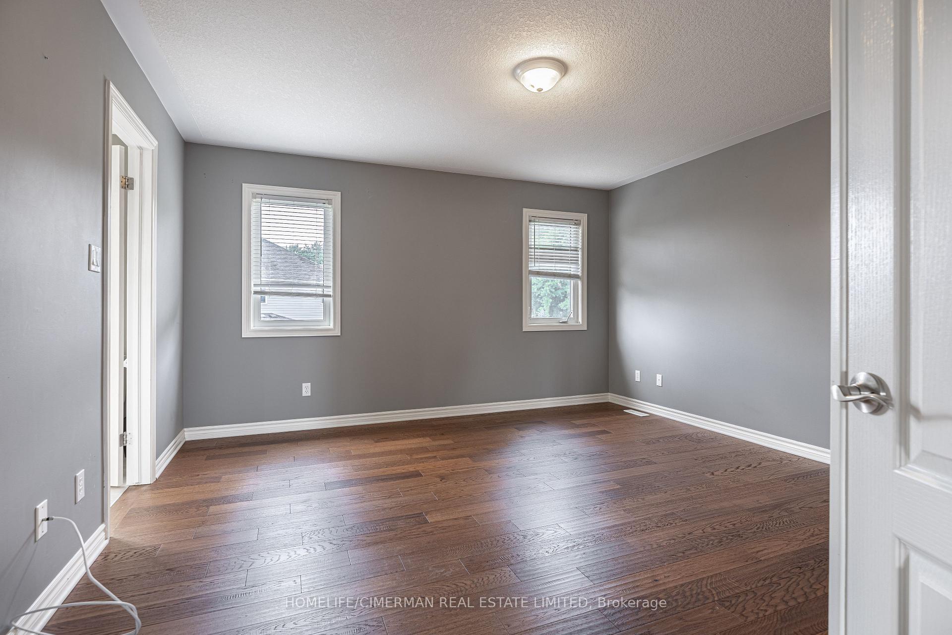 Photo 8 of 1202 Smither Road, London, North I — HOMEH
