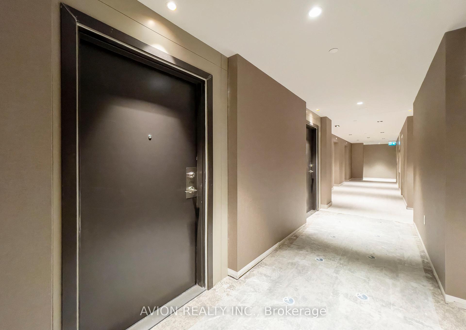 Photo 4 of Unit 1716, 10 Honeycrisp Cres, Vaughan, Vaughan Corporate Centre — HOMEH