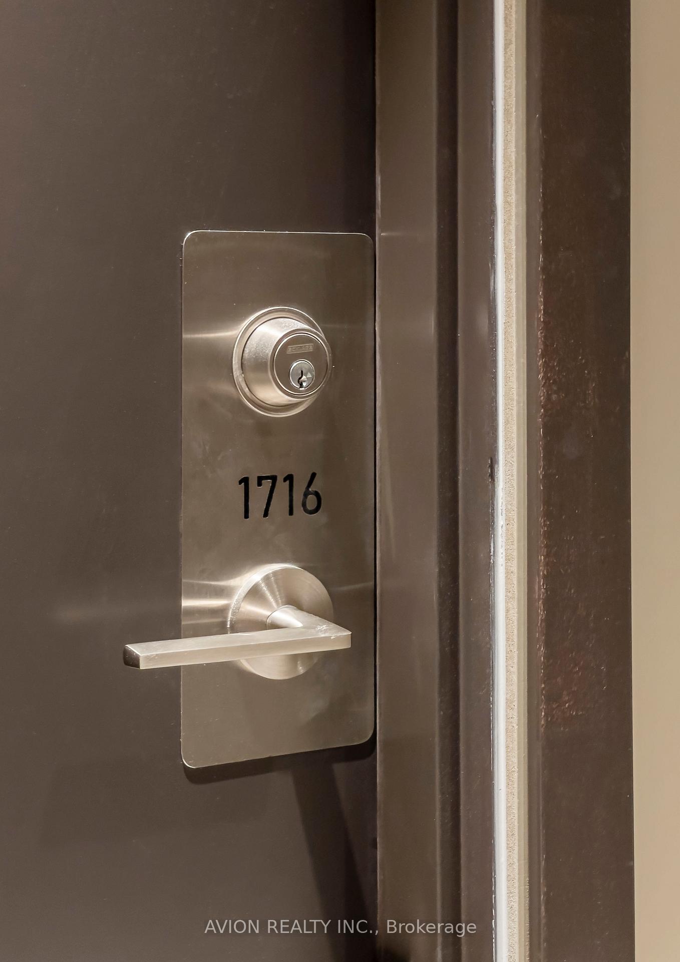 Photo 5 of Unit 1716, 10 Honeycrisp Cres, Vaughan, Vaughan Corporate Centre — HOMEH