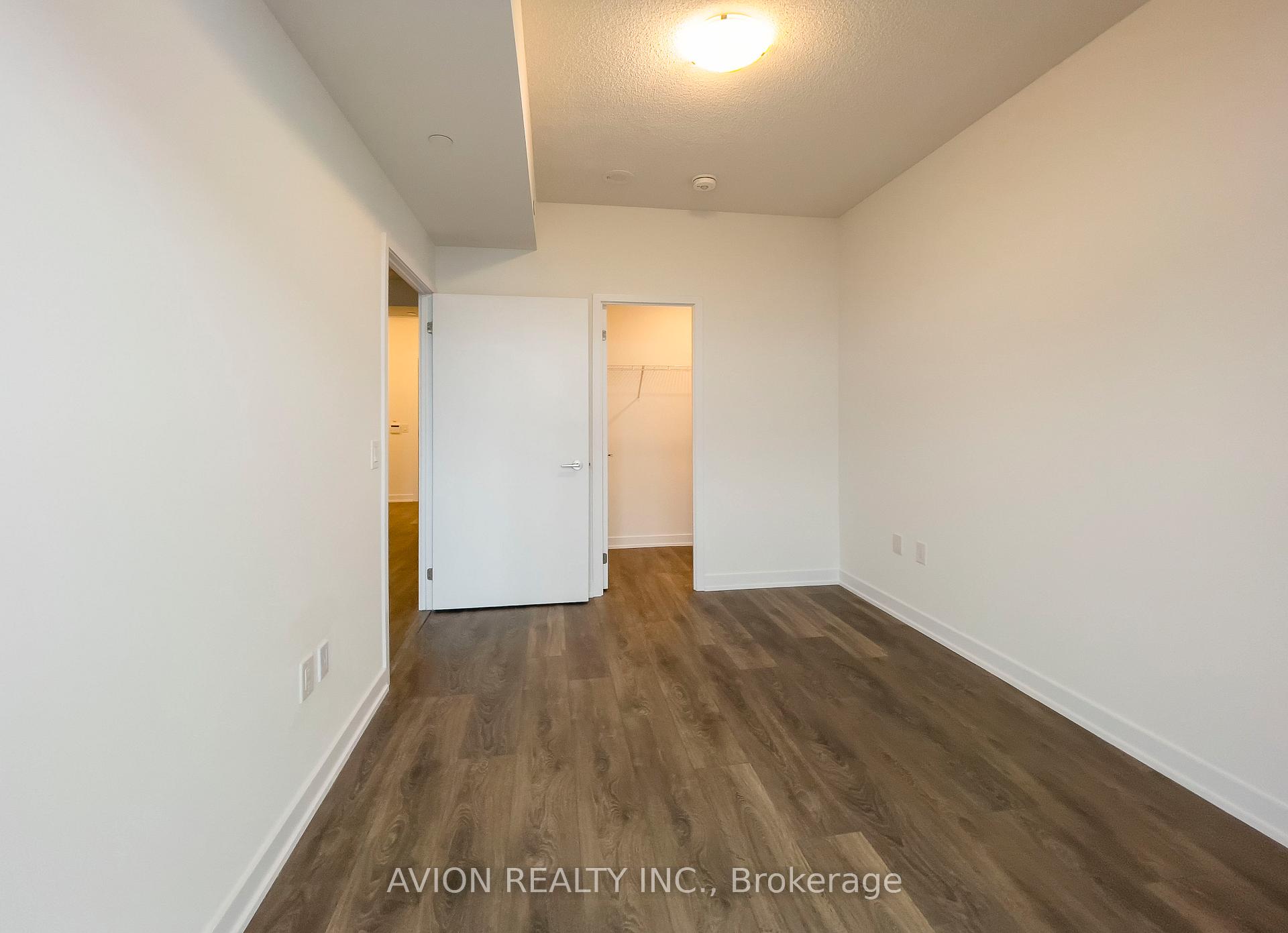 Photo 6 of Unit 1716, 10 Honeycrisp Cres, Vaughan, Vaughan Corporate Centre — HOMEH