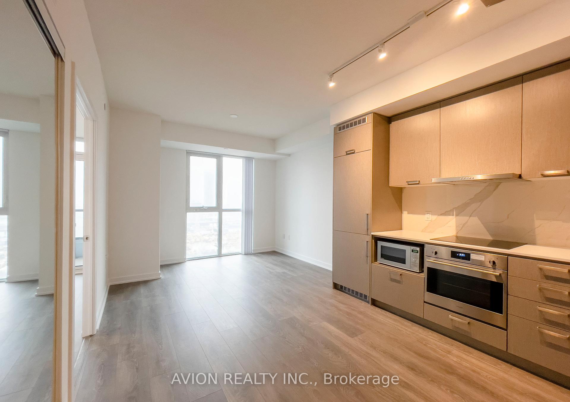 Photo 9 of Unit 1716, 10 Honeycrisp Cres, Vaughan, Vaughan Corporate Centre — HOMEH