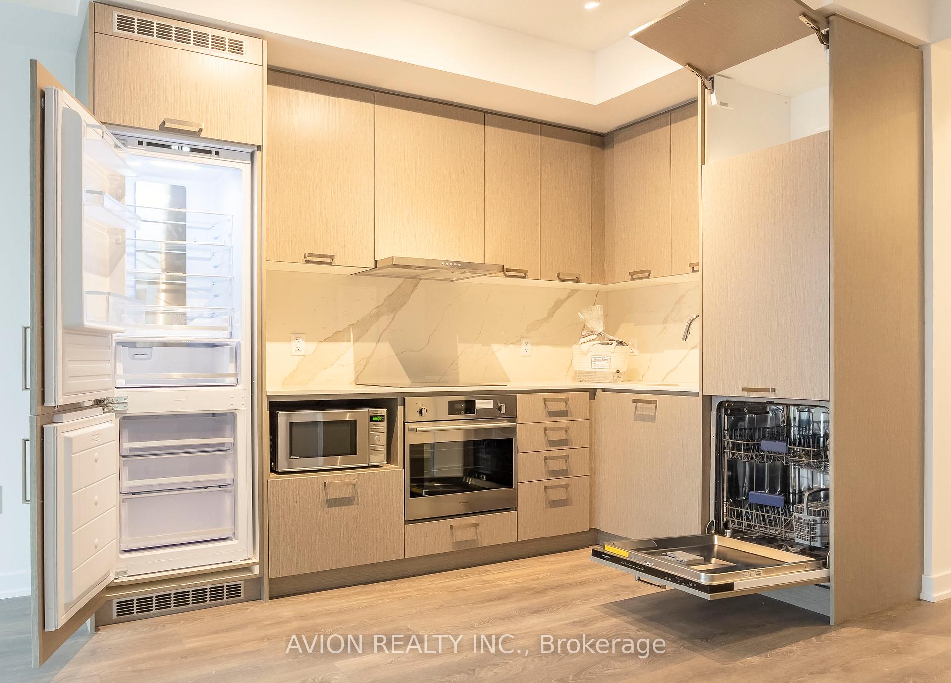 Photo 15 of Unit 1716, 10 Honeycrisp Cres, Vaughan, Vaughan Corporate Centre — HOMEH