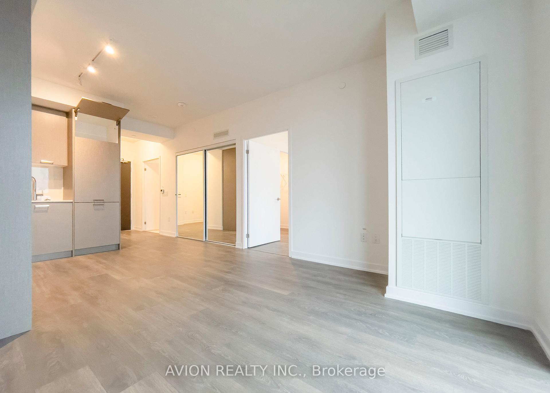 Photo 19 of Unit 1716, 10 Honeycrisp Cres, Vaughan, Vaughan Corporate Centre — HOMEH