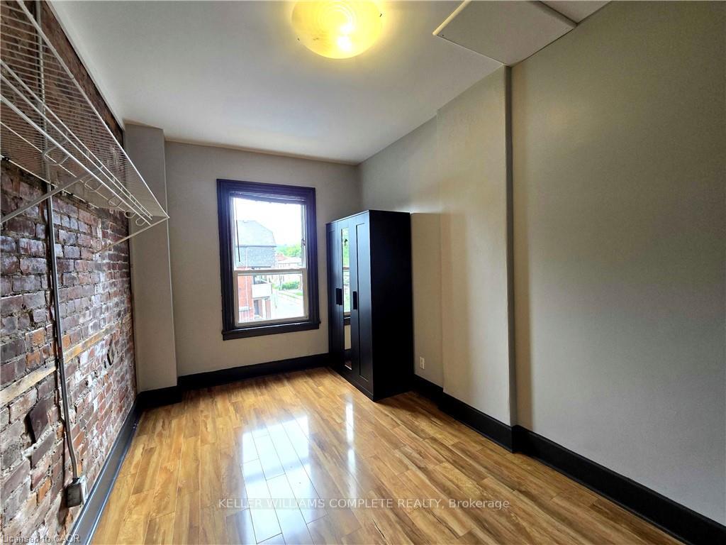 Photo 11 of Unit B, 473 King Street, Hamilton, Strathcona — HOMEH