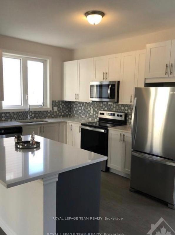 Photo 7 of 514 Loury Row, Ottawa, Chapel Hill South - Orleans Village — HOMEH