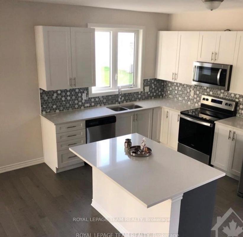 Photo 8 of 514 Loury Row, Ottawa, Chapel Hill South - Orleans Village — HOMEH