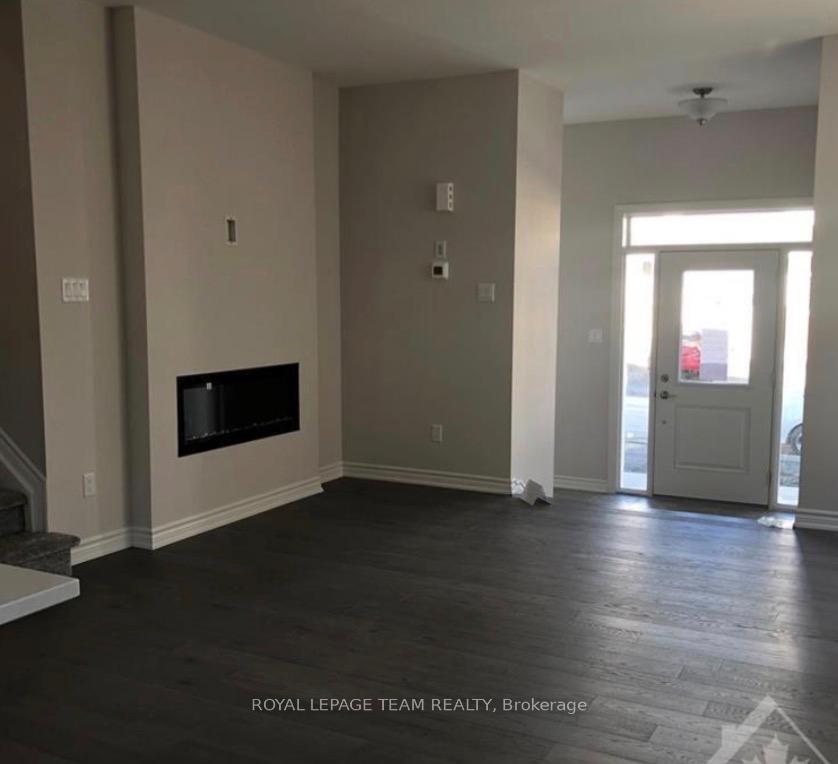 Photo 11 of 514 Loury Row, Ottawa, Chapel Hill South - Orleans Village — HOMEH