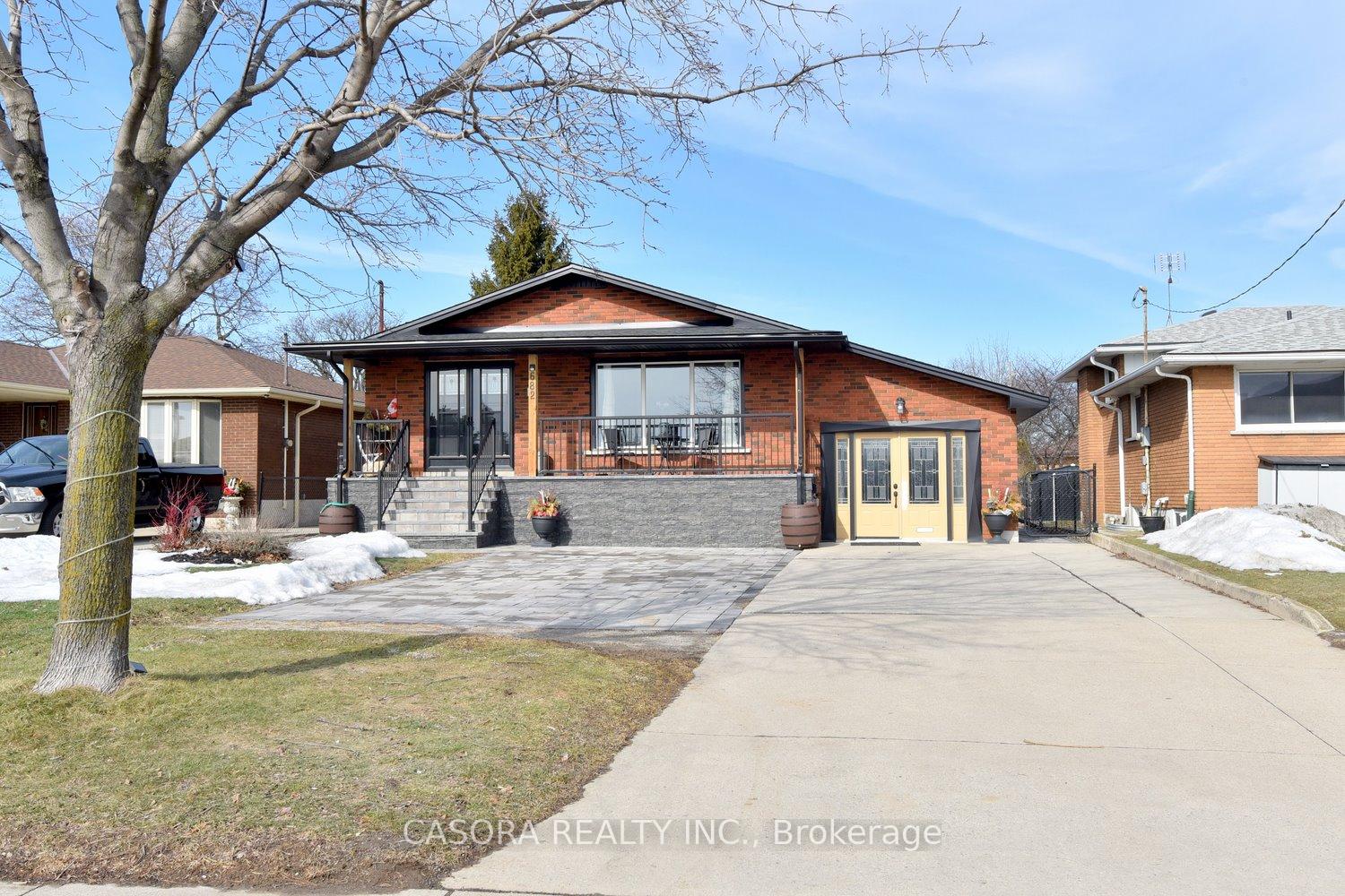 Photo 3 of 682 Mohawk Road W, Hamilton, Westcliffe — HOMEH