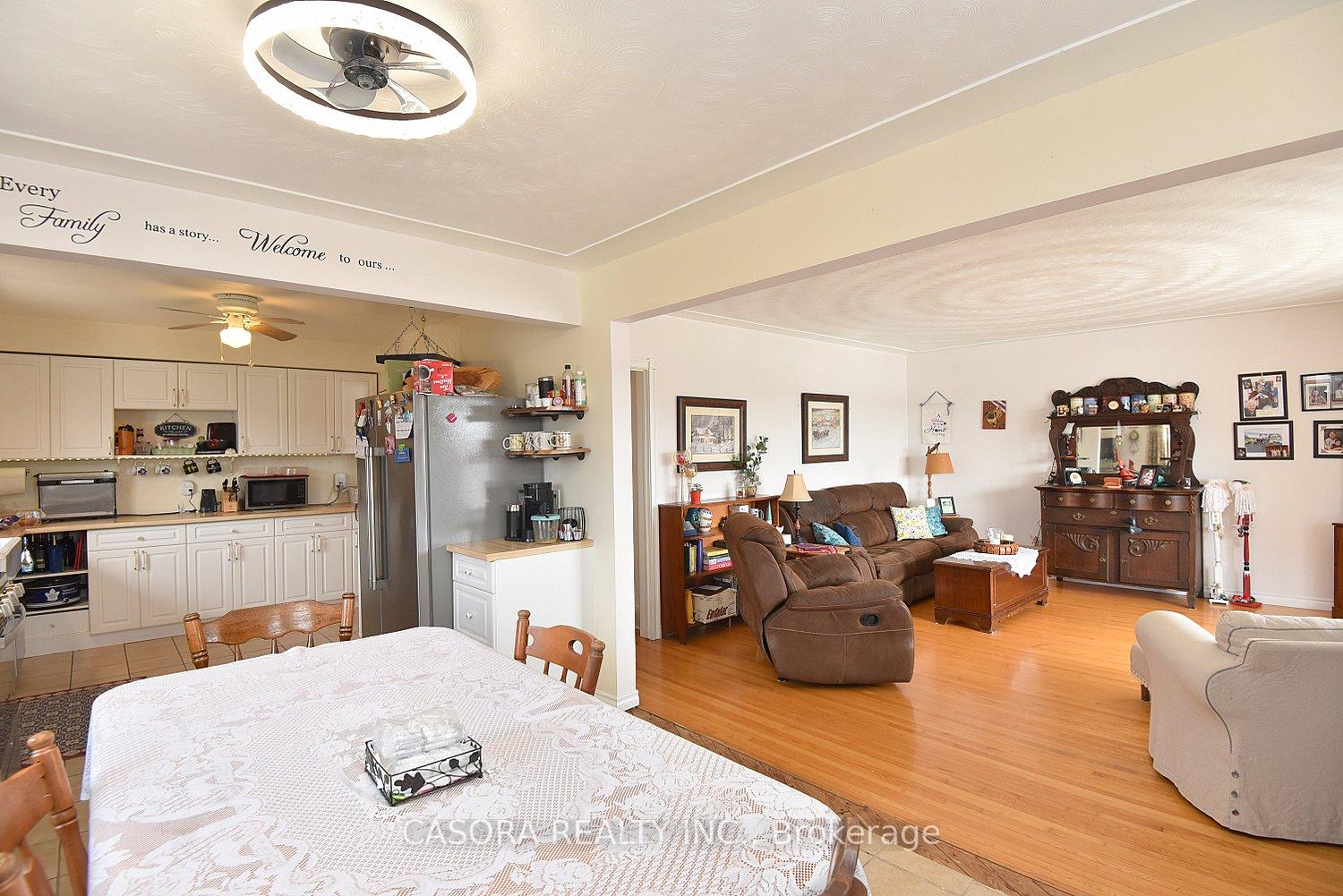 Photo 29 of 682 Mohawk Road W, Hamilton, Westcliffe — HOMEH