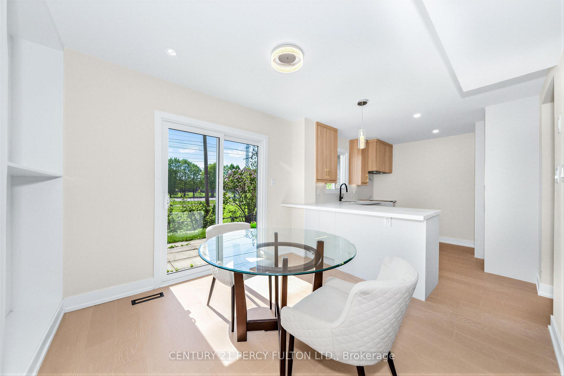 Photo 11 of 1611 Geta Circle, Pickering, Village East — HOMEH