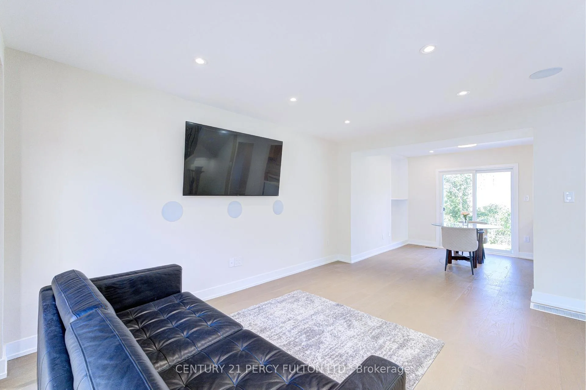 Photo 9 of 1611 Geta Circle, Pickering, Village East — HOMEH