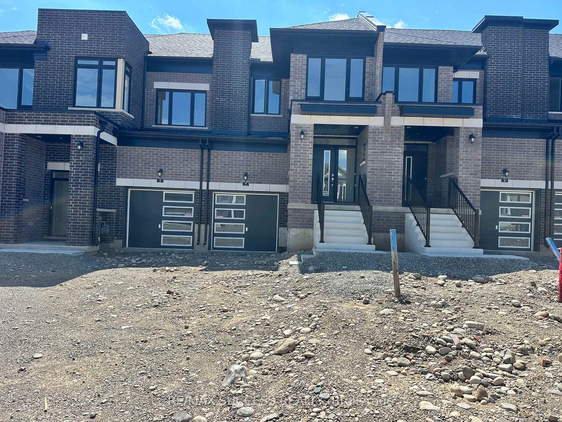 Photo 1 of 7 Chapman Road, Brant, Paris — HOMEH