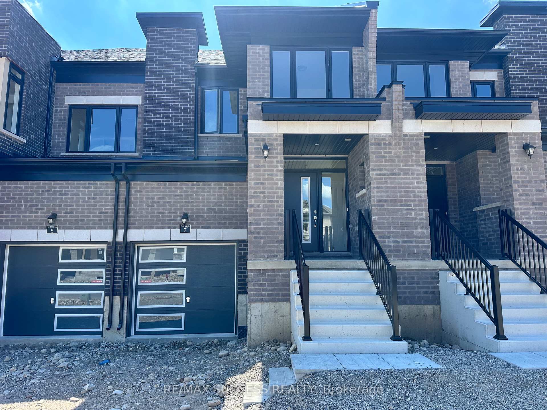 Photo 3 of 7 Chapman Road, Brant, Paris — HOMEH