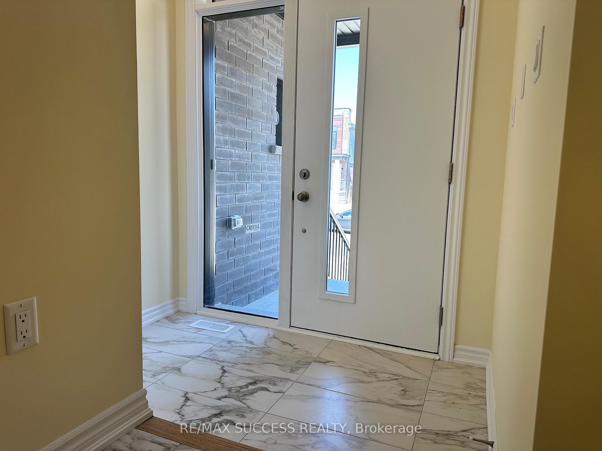 Photo 5 of 7 Chapman Road, Brant, Paris — HOMEH