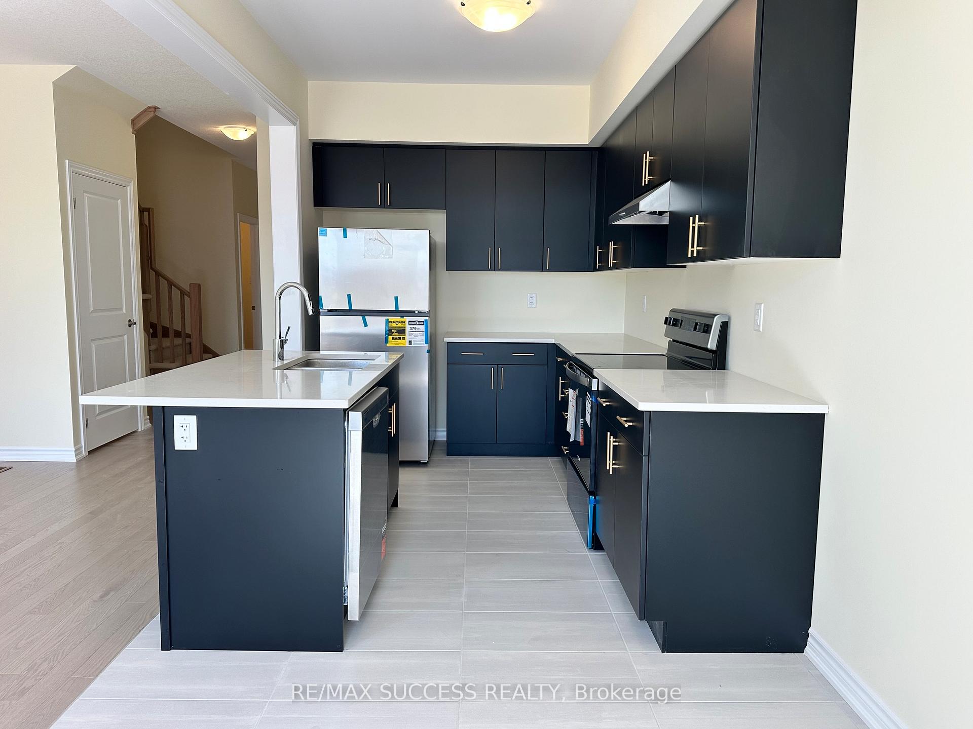 Photo 12 of 7 Chapman Road, Brant, Paris — HOMEH