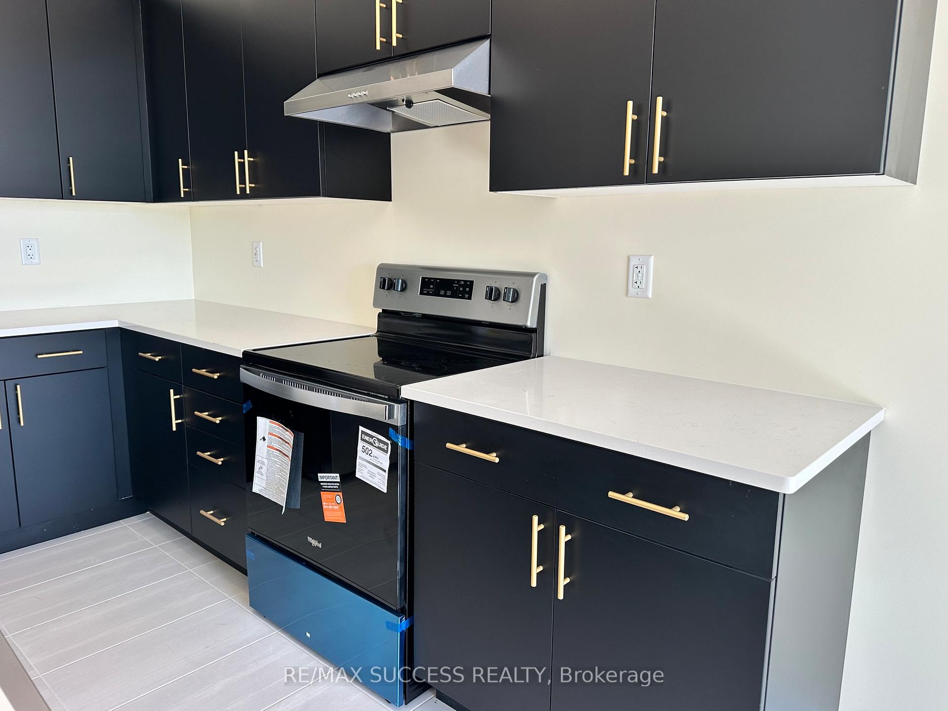 Photo 13 of 7 Chapman Road, Brant, Paris — HOMEH