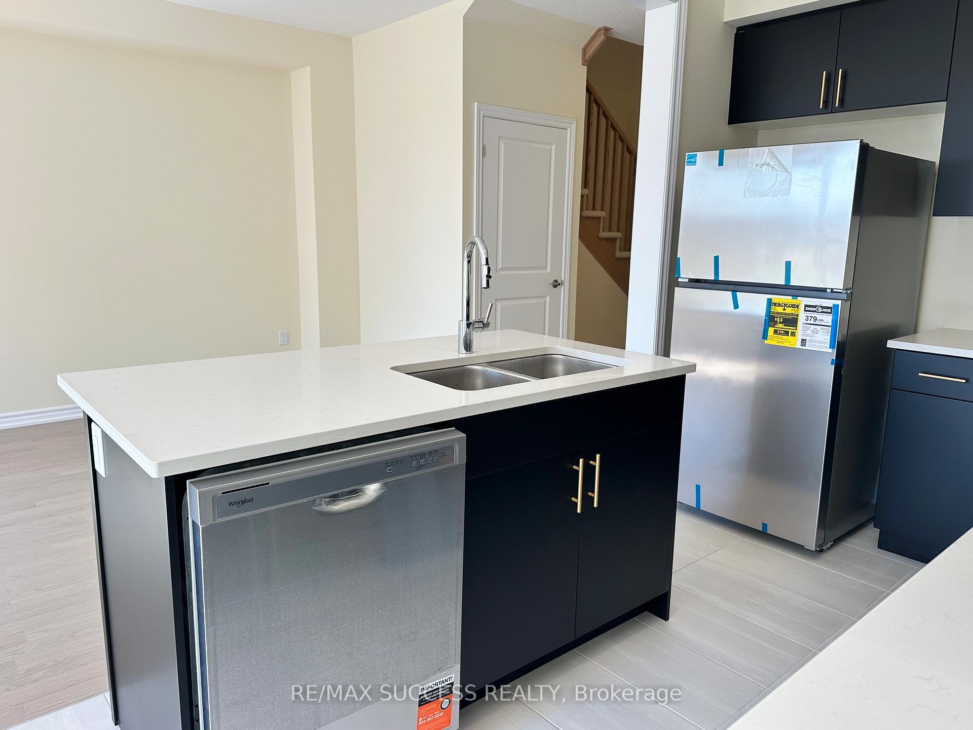 Photo 14 of 7 Chapman Road, Brant, Paris — HOMEH