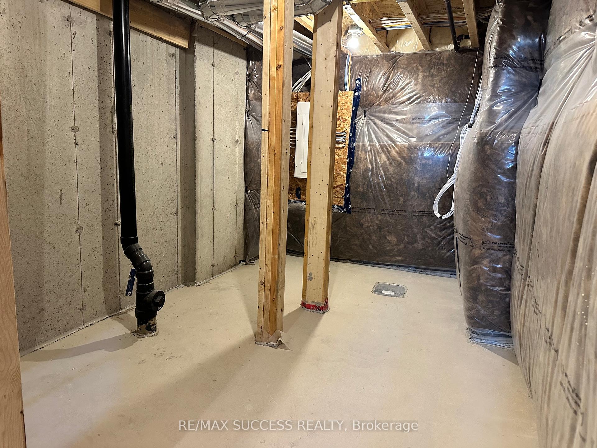 Photo 31 of 7 Chapman Road, Brant, Paris — HOMEH