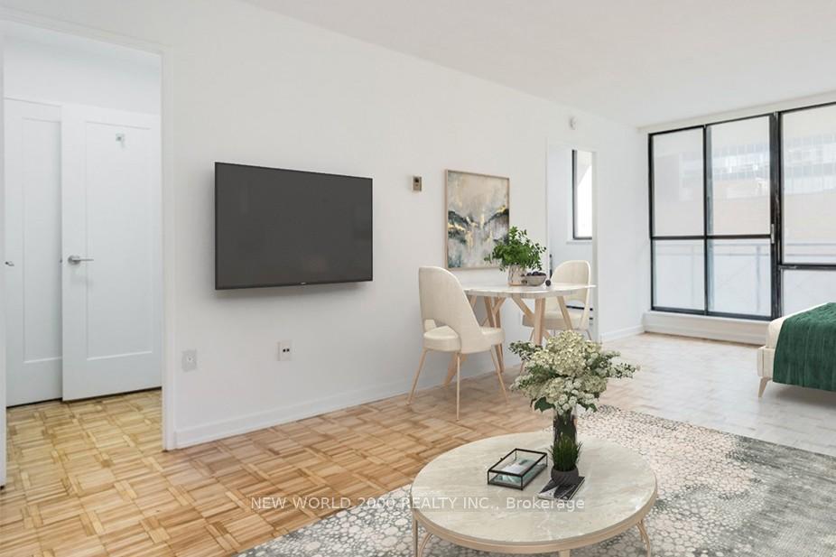 Photo 3 of Unit 1901, 101 Roehampton Avenue, Toronto, Mount Pleasant West — HOMEH