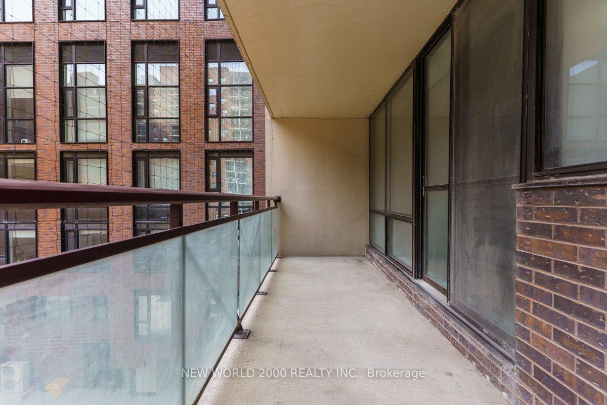 Photo 10 of Unit 1901, 101 Roehampton Avenue, Toronto, Mount Pleasant West — HOMEH