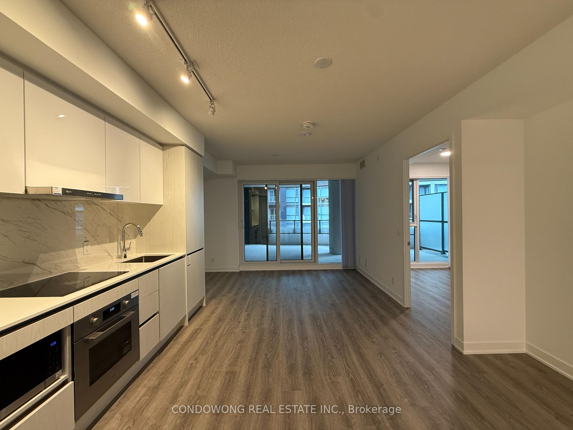 Photo 2 of Unit 807, 180 Front Street E, Toronto, Moss Park — HOMEH