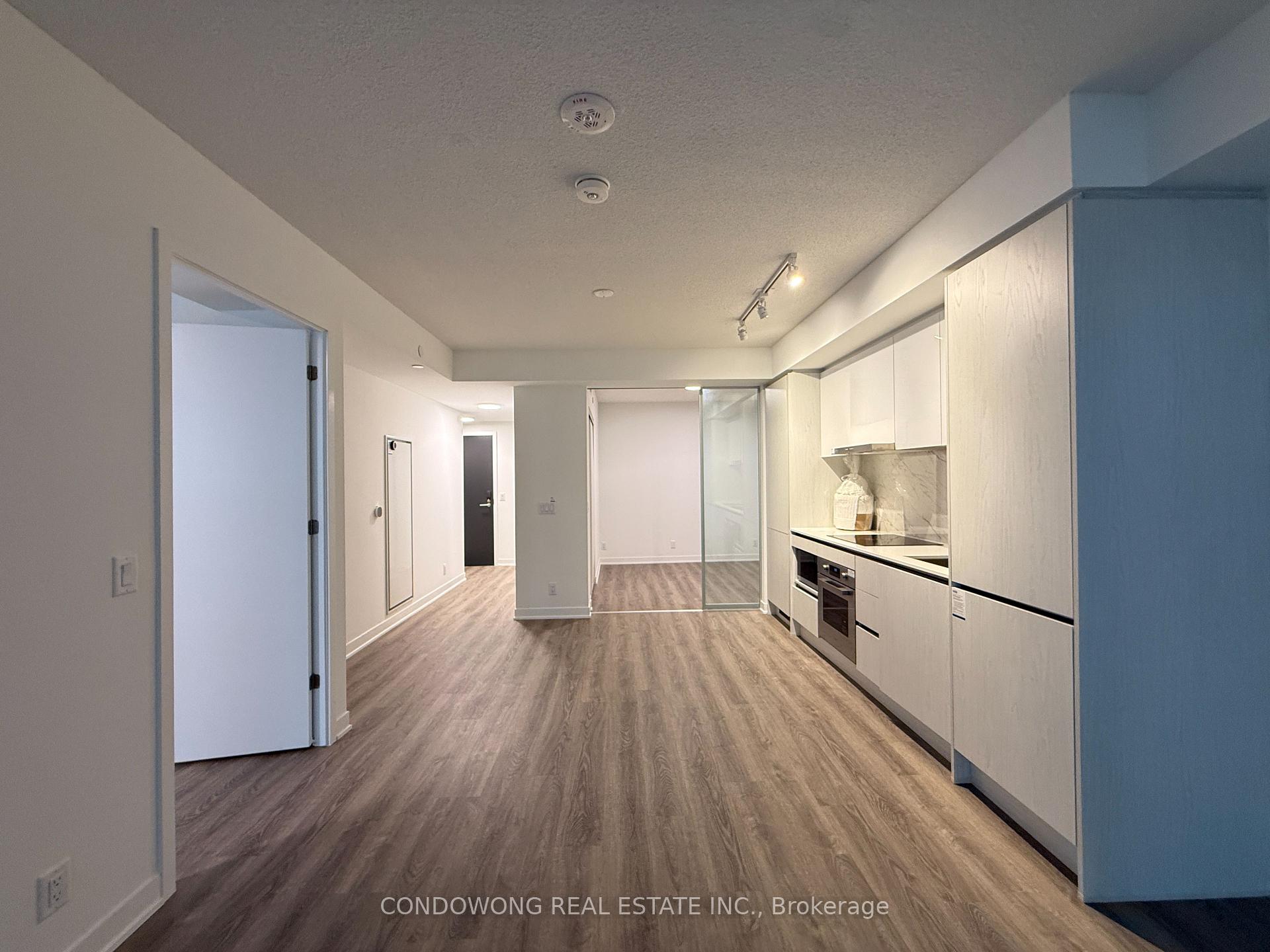 Photo 4 of Unit 807, 180 Front Street E, Toronto, Moss Park — HOMEH