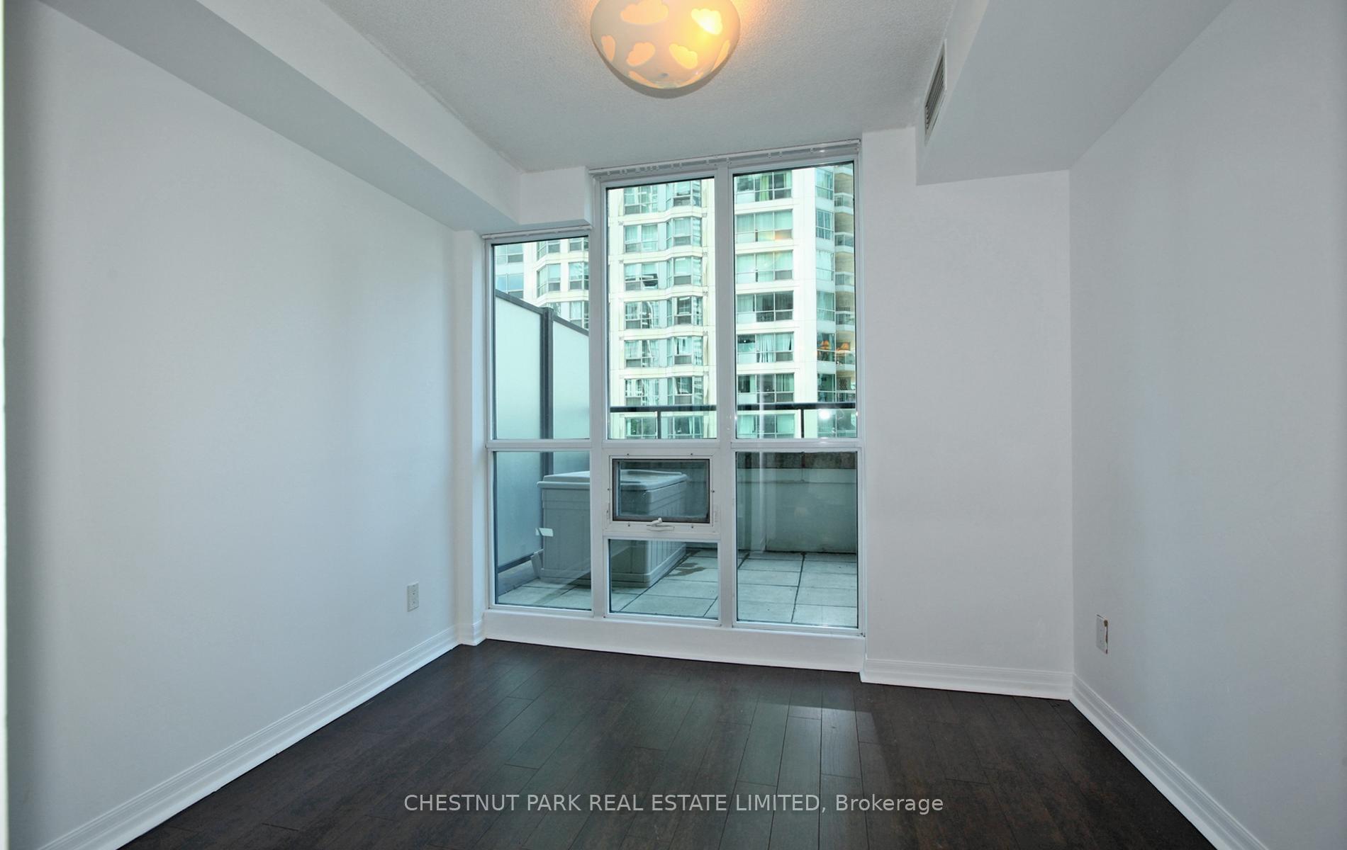 Photo 12 of Unit 506, 12 Yonge Street, Toronto, Waterfront Communities — HOMEH