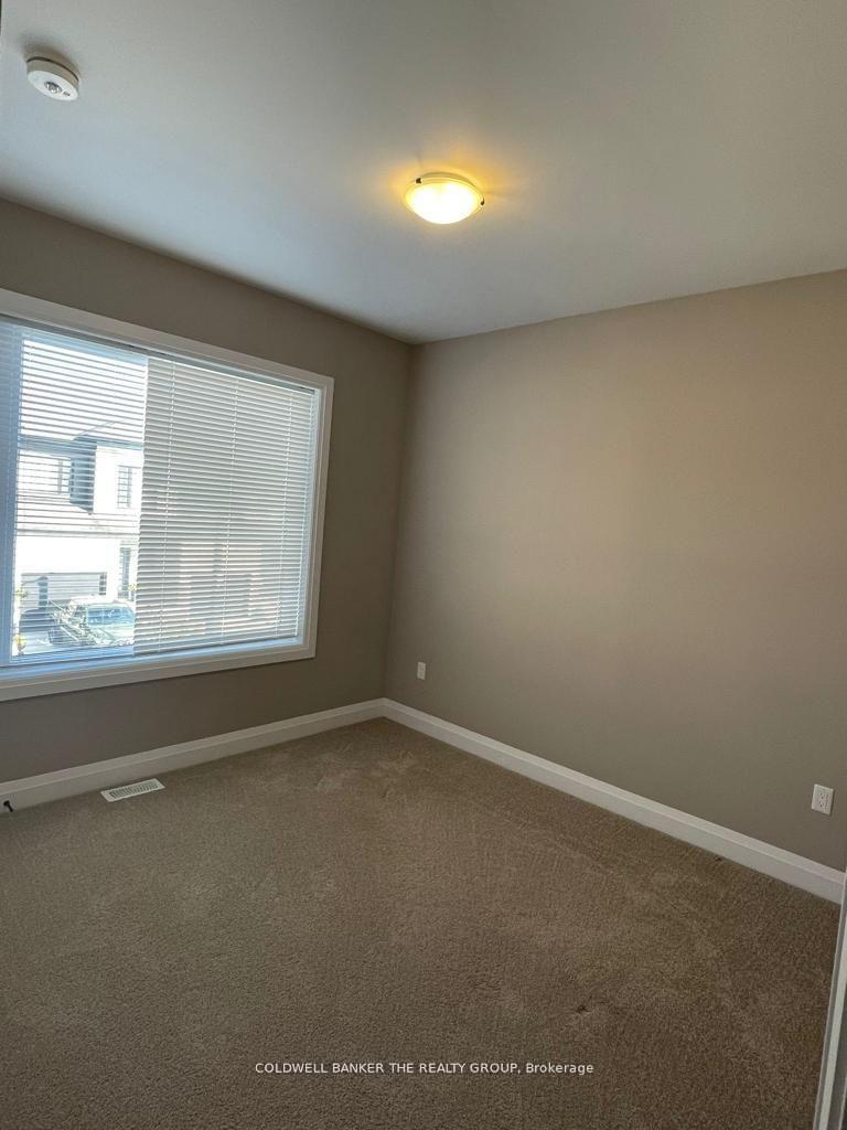 Photo 5 of Unit 402, 360 Quarter Town Line, Tillsonburg — HOMEH
