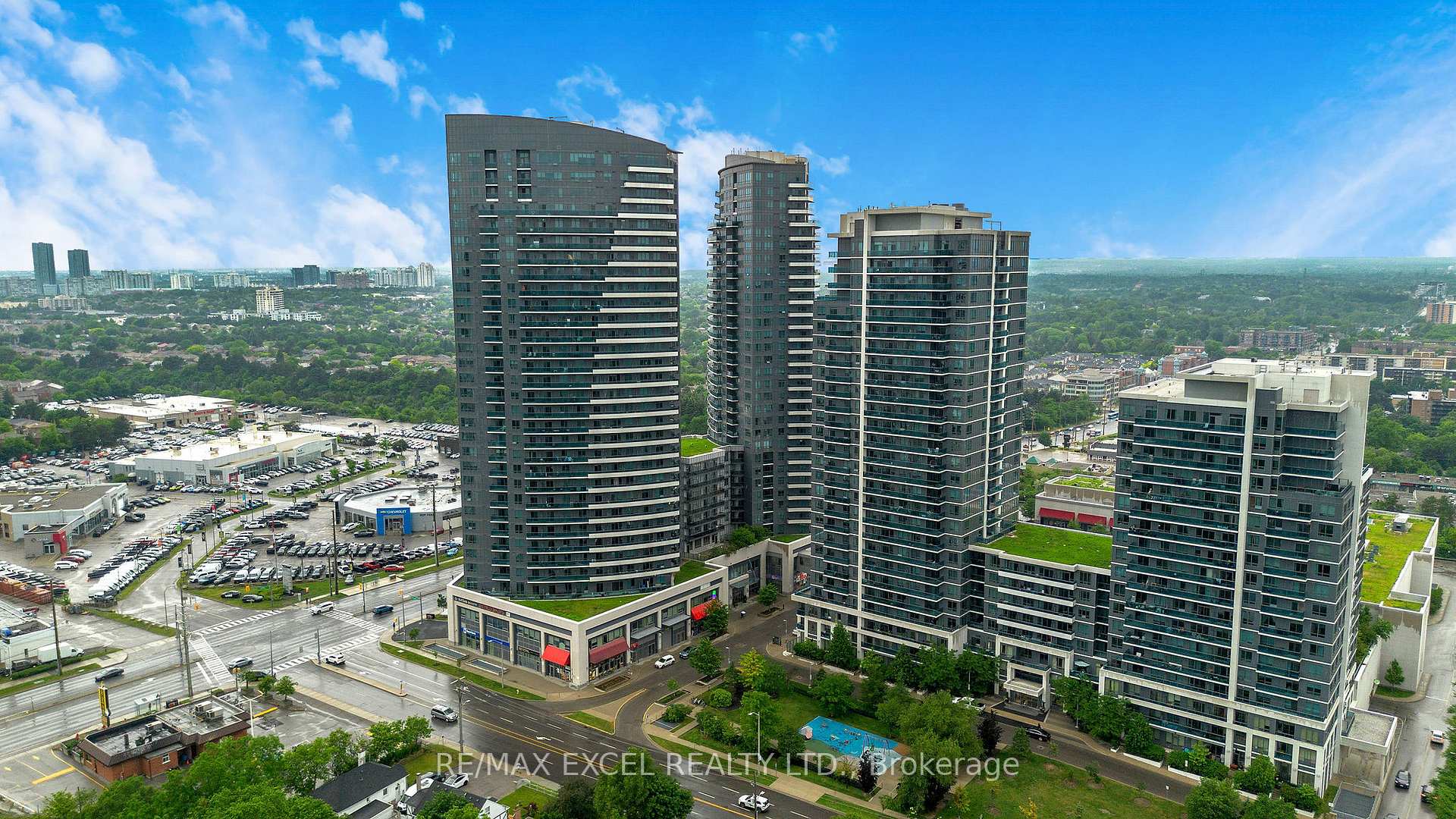 Photo 2 of Unit 625, 7161 Yonge Street, Markham, Thornhill — HOMEH