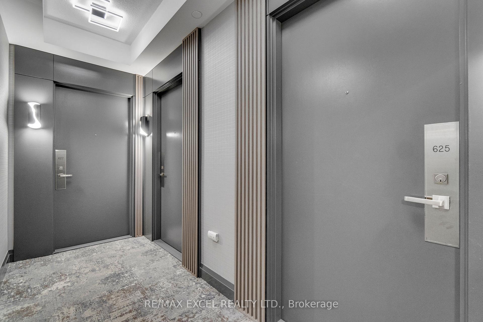 Photo 10 of Unit 625, 7161 Yonge Street, Markham, Thornhill — HOMEH