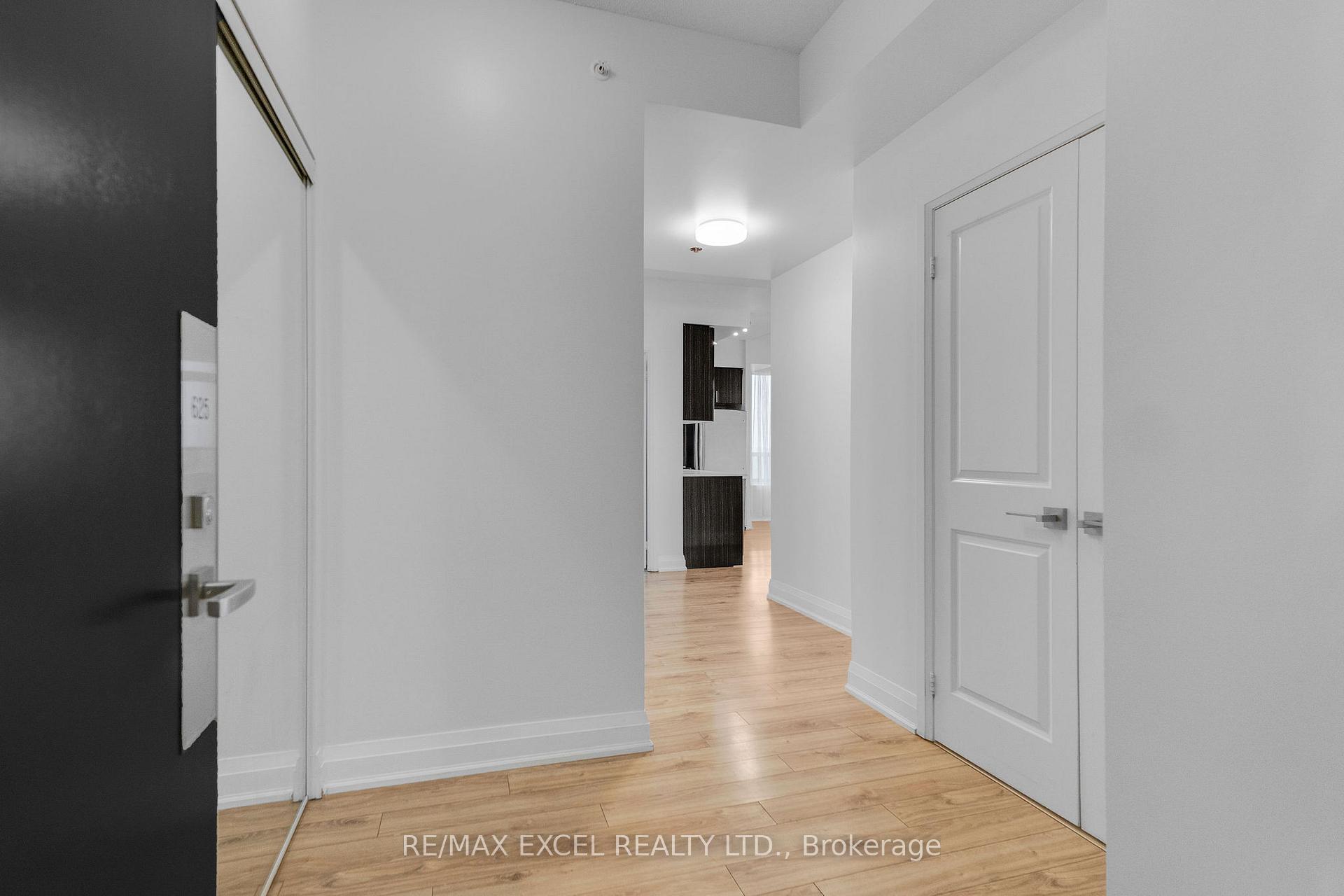 Photo 12 of Unit 625, 7161 Yonge Street, Markham, Thornhill — HOMEH