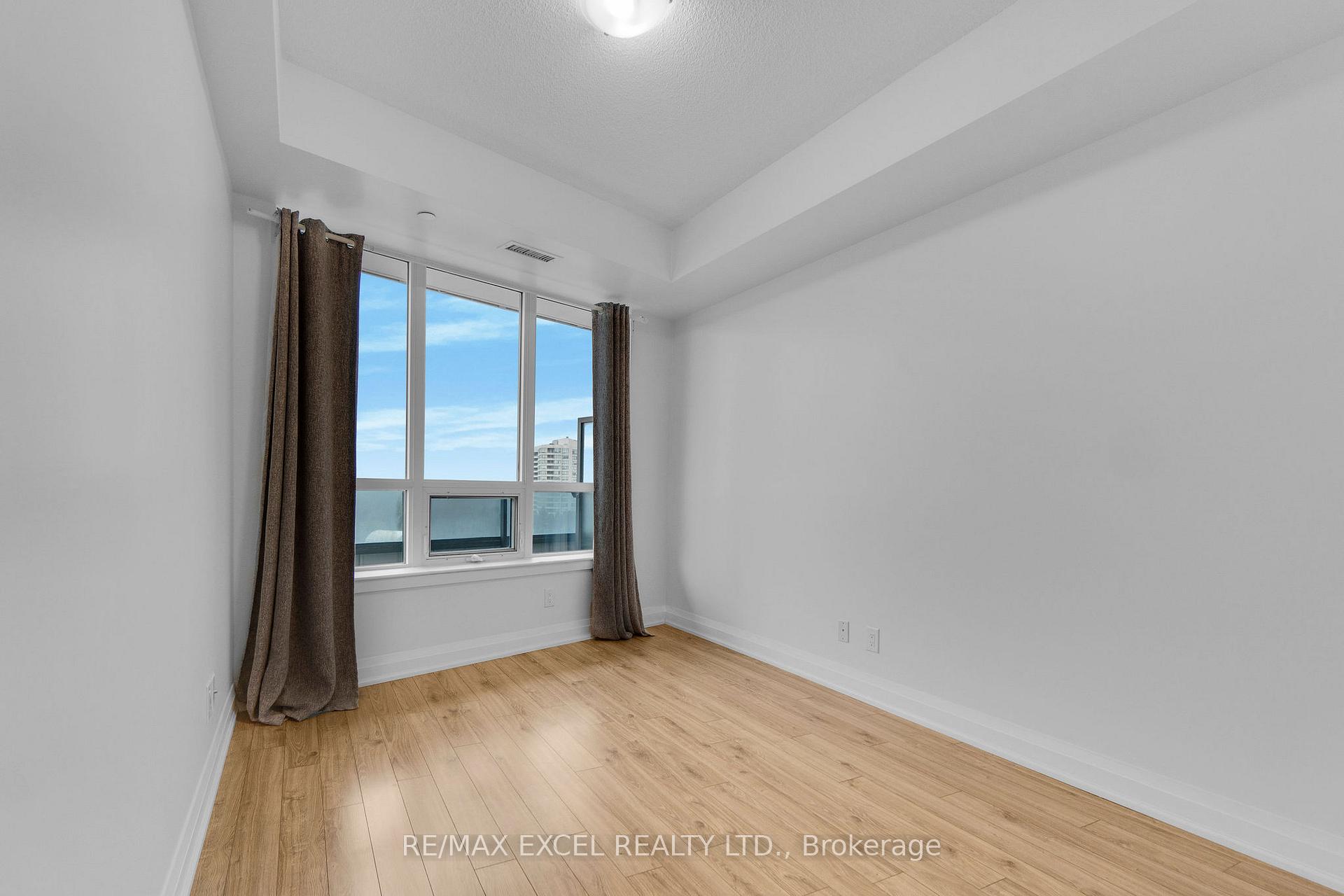 Photo 21 of Unit 625, 7161 Yonge Street, Markham, Thornhill — HOMEH