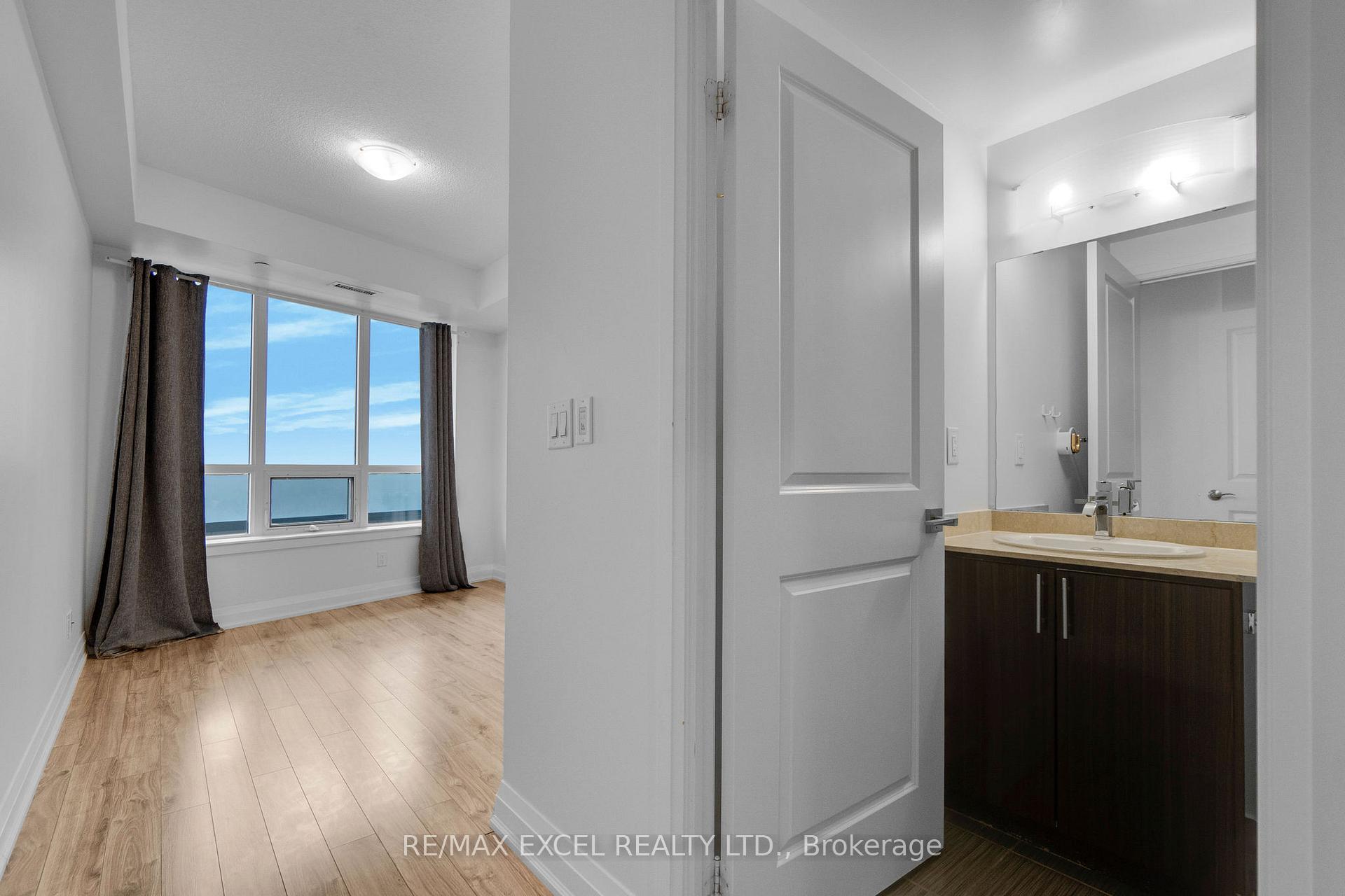 Photo 23 of Unit 625, 7161 Yonge Street, Markham, Thornhill — HOMEH