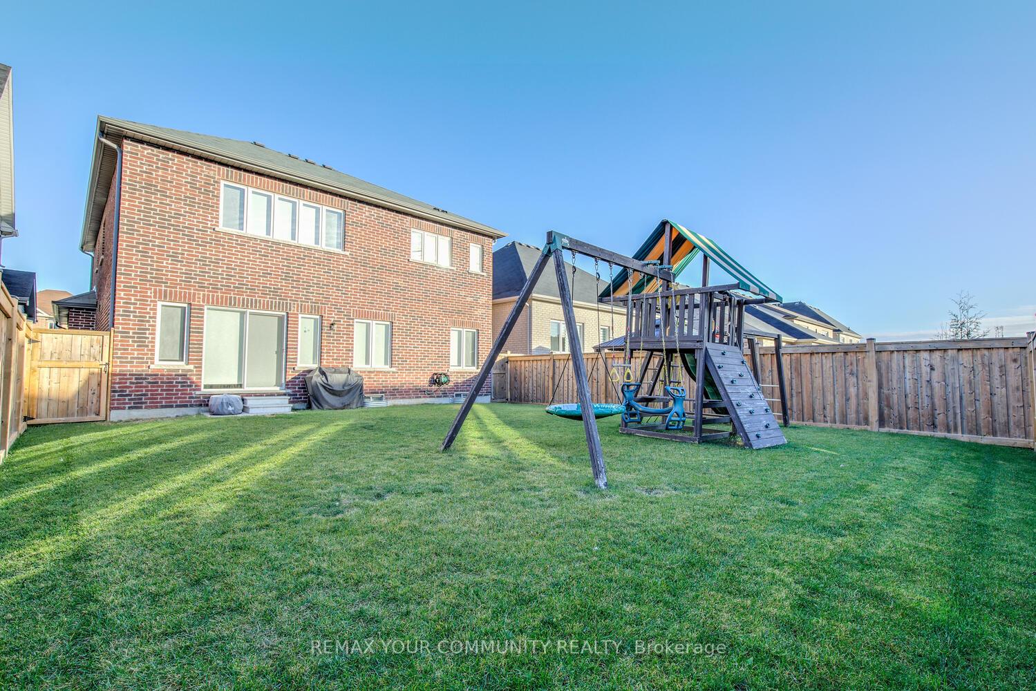 Photo 48 of 953 Barton Way, Innisfil, Rural Innisfil — HOMEH