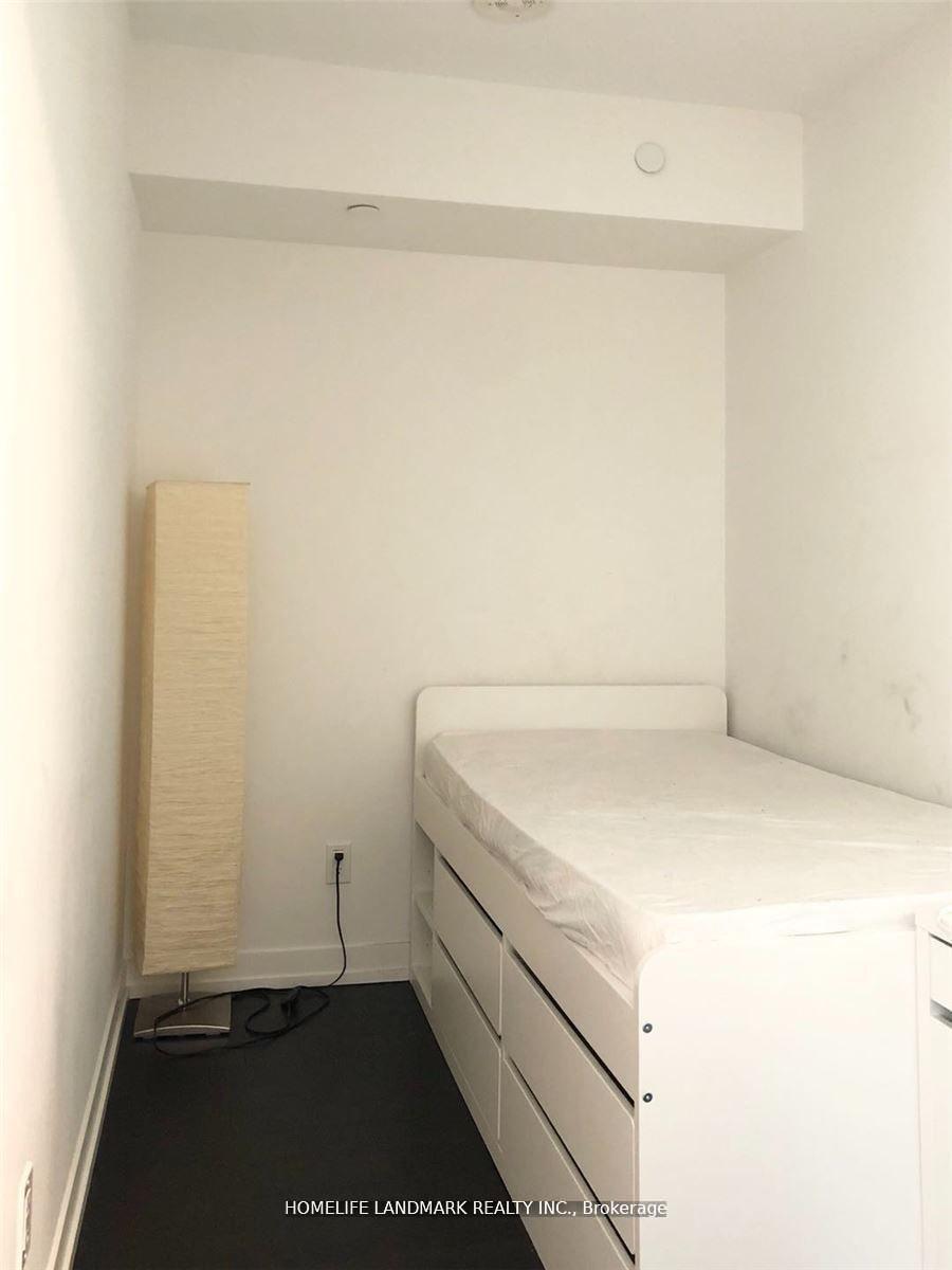Photo 5 of Unit 2018, 85 Wood Street, Toronto, Church-Yonge Corridor — HOMEH