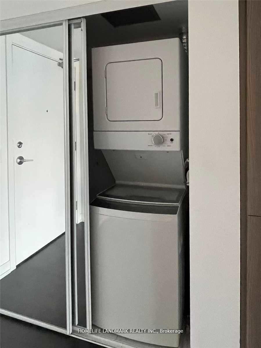 Photo 7 of Unit 2018, 85 Wood Street, Toronto, Church-Yonge Corridor — HOMEH