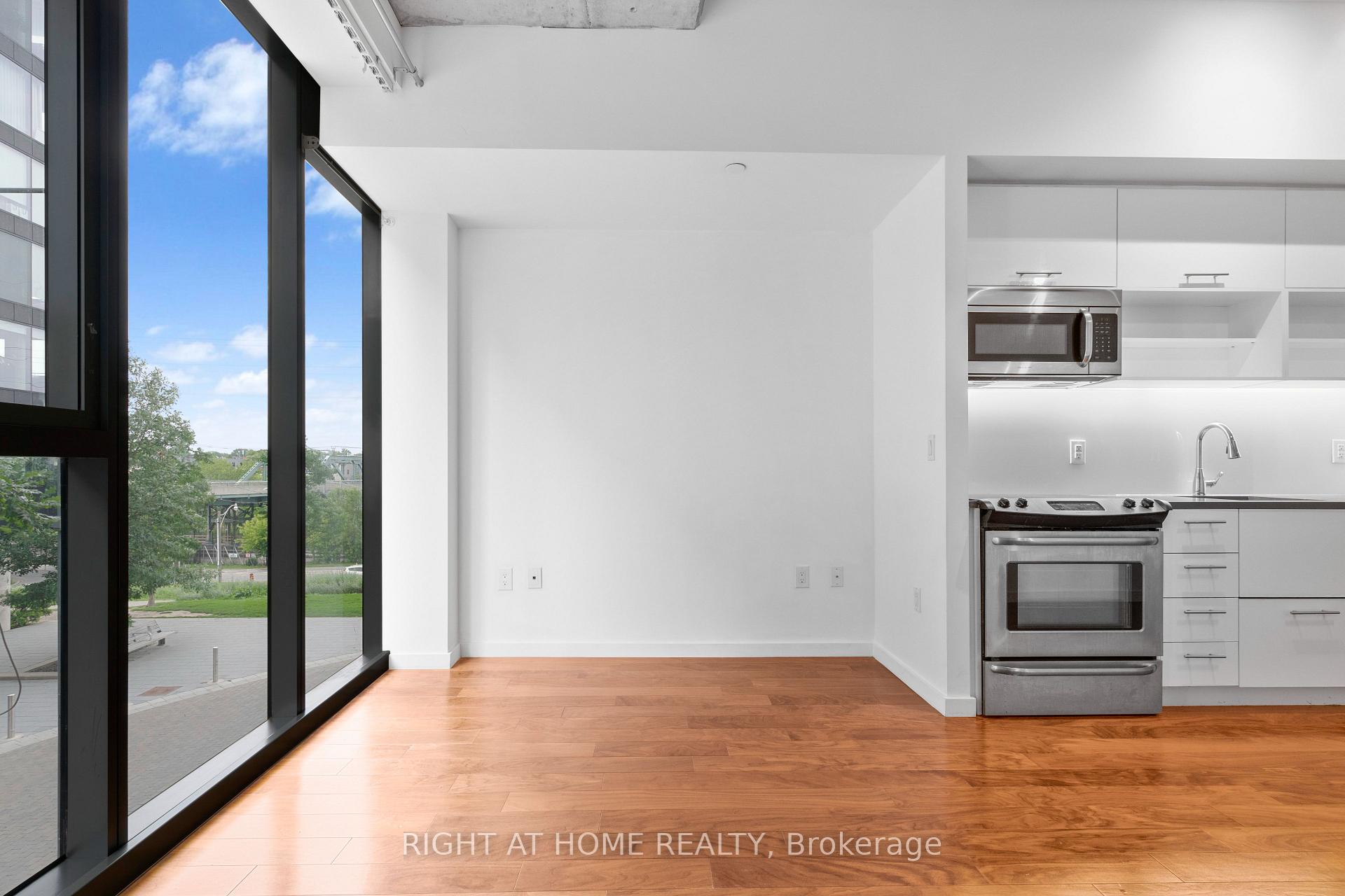 Photo 8 of Unit 306, 32 Trolley Crescent, Toronto, Moss Park — HOMEH