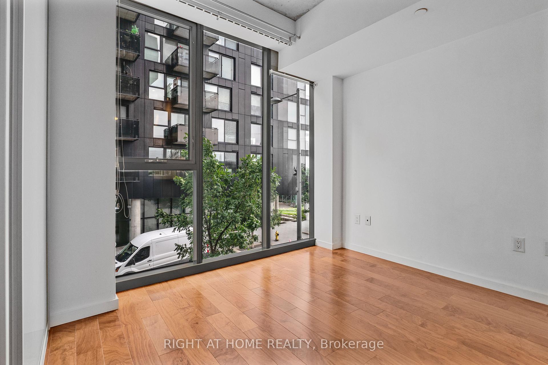Photo 9 of Unit 306, 32 Trolley Crescent, Toronto, Moss Park — HOMEH