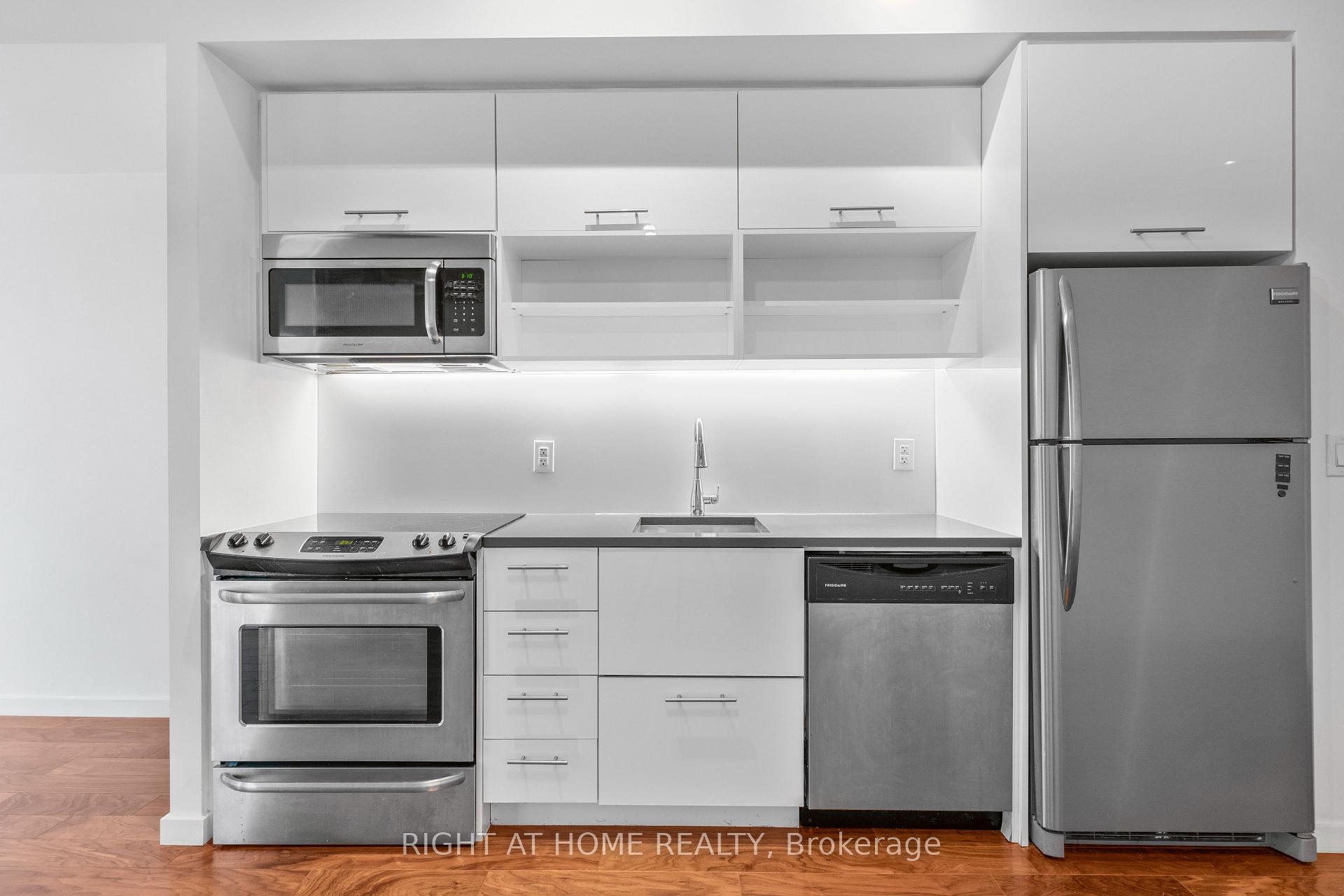 Photo 12 of Unit 306, 32 Trolley Crescent, Toronto, Moss Park — HOMEH
