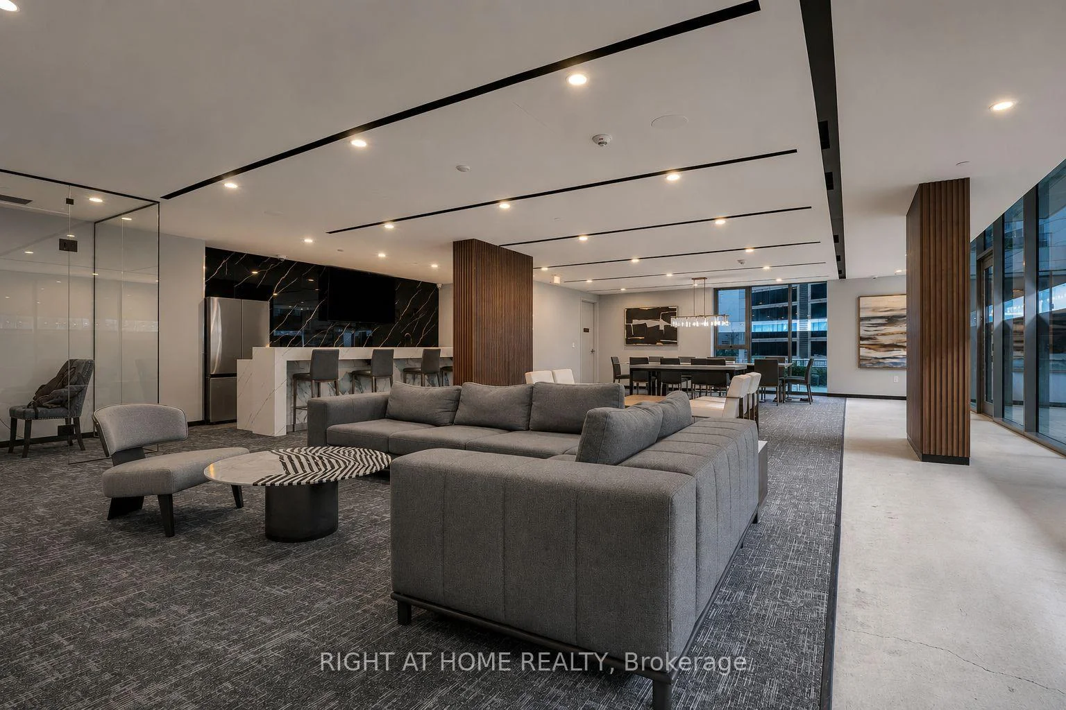 Photo 3 of Unit 306, 32 Trolley Crescent, Toronto, Moss Park — HOMEH