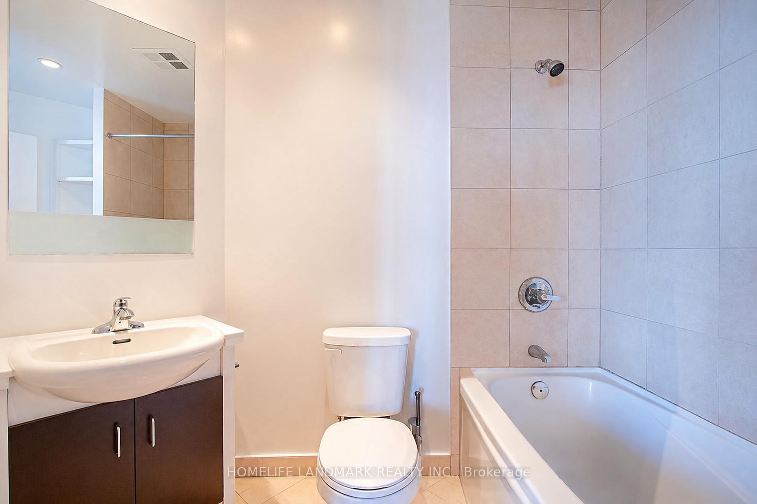 Photo 12 of Unit 3409, 208 Queens Quay W, Toronto, Waterfront Communities — HOMEH