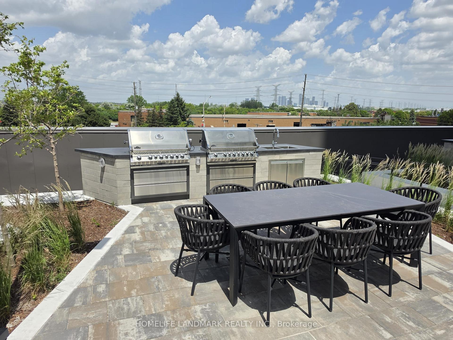 Photo 19 of Unit 321, 10 Flavelle Trail, Vaughan, Steeles West Industrial — HOMEH