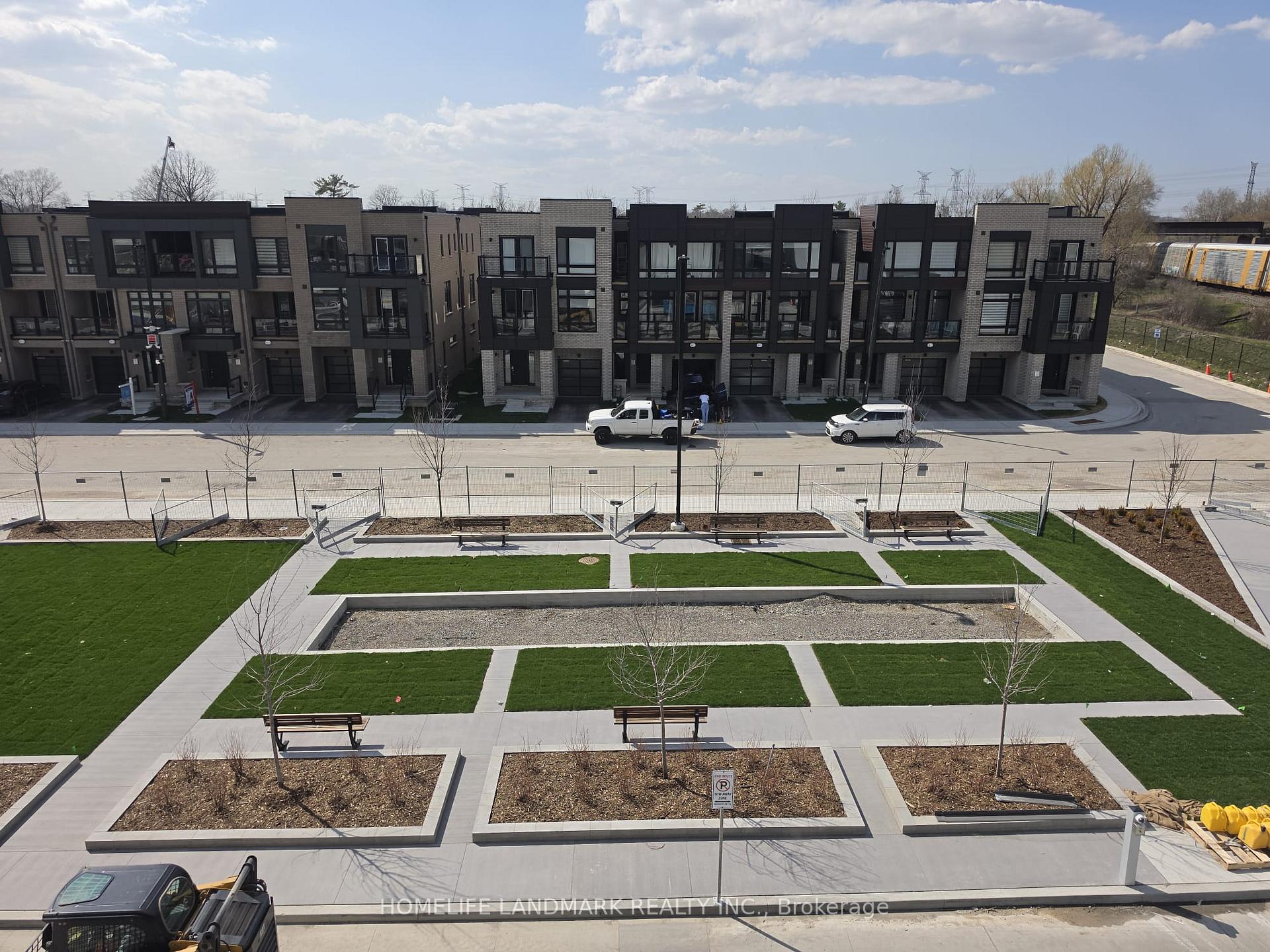 Photo 21 of Unit 321, 10 Flavelle Trail, Vaughan, Steeles West Industrial — HOMEH