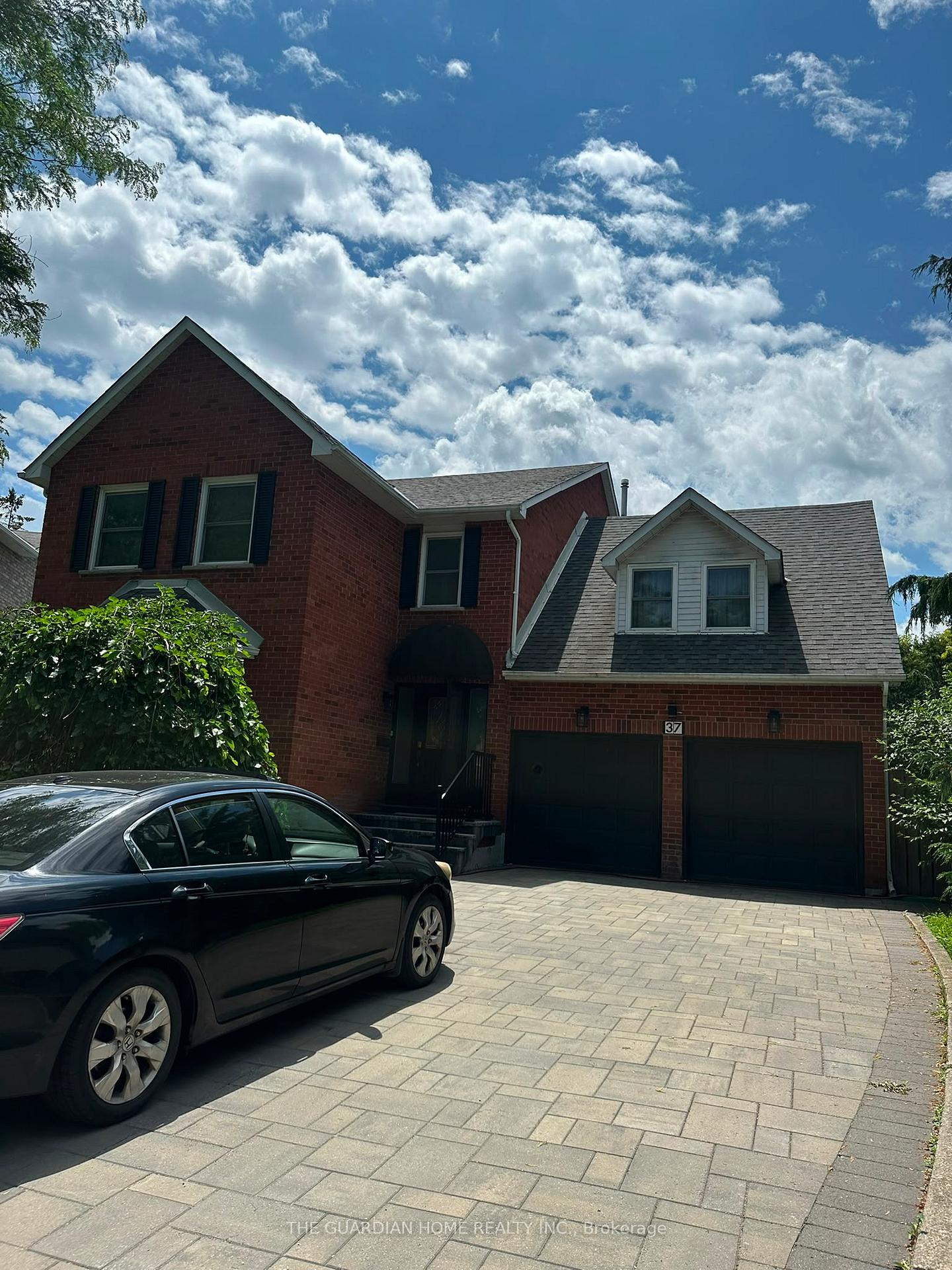 Photo 1 of Unit Bsmt, 37 Murdock Avenue, Aurora, Aurora Heights — HOMEH