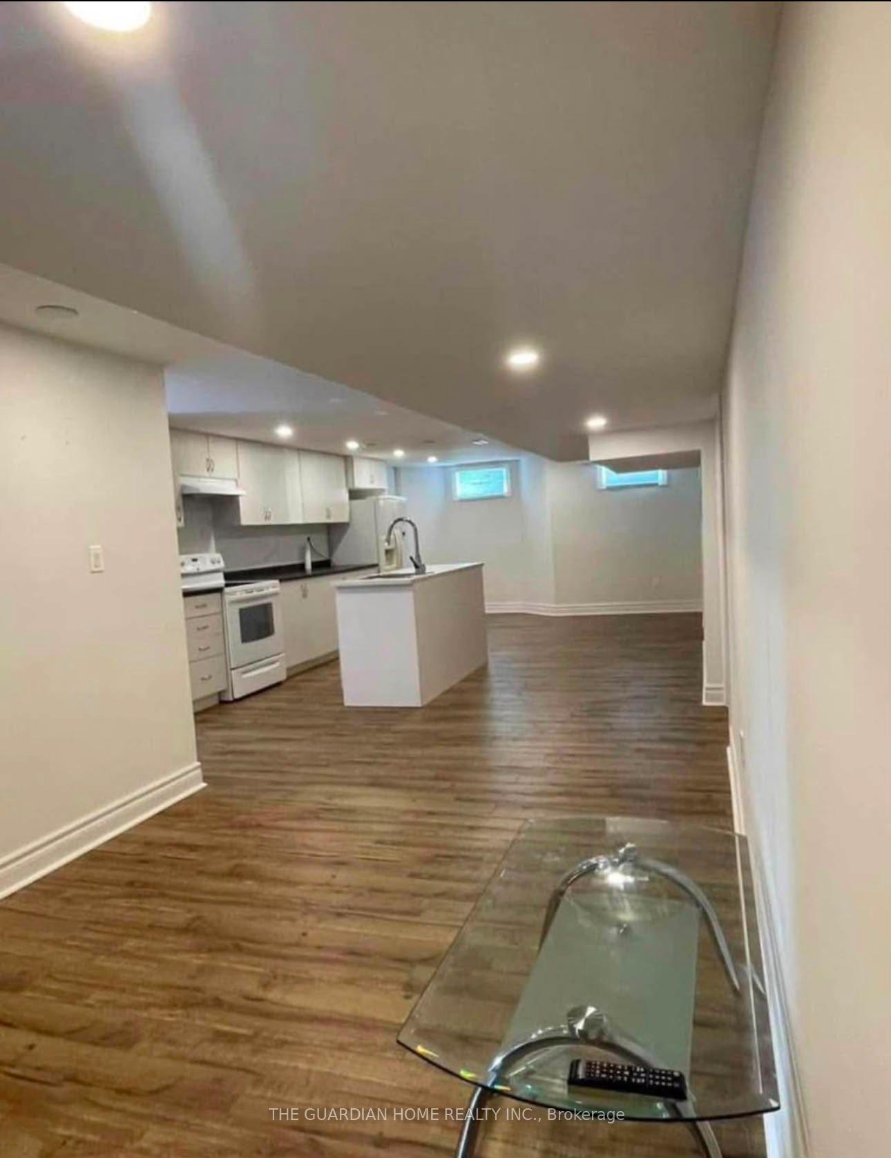 Photo 2 of Unit Bsmt, 37 Murdock Avenue, Aurora, Aurora Heights — HOMEH