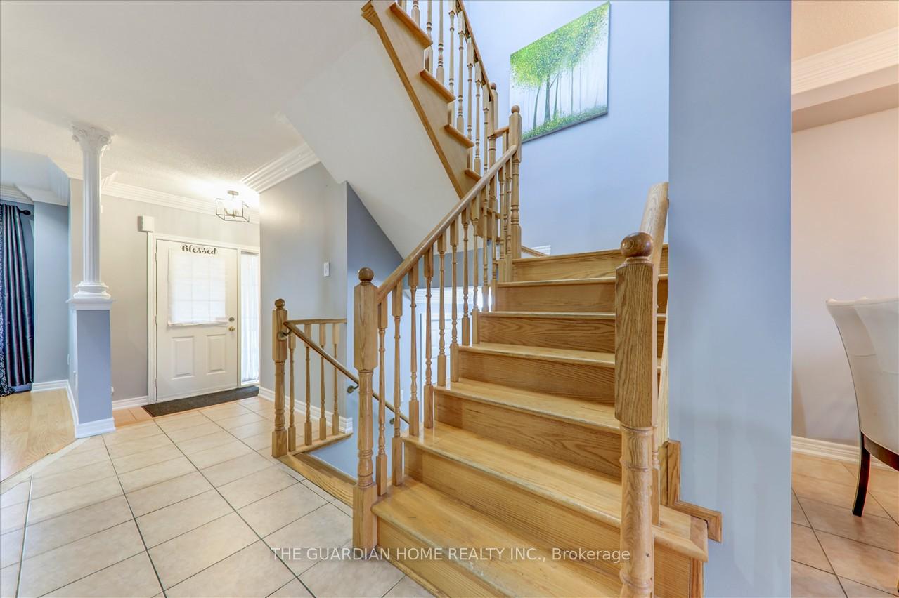 Photo 8 of 6931 14th Avenue, Markham, Box Grove — HOMEH