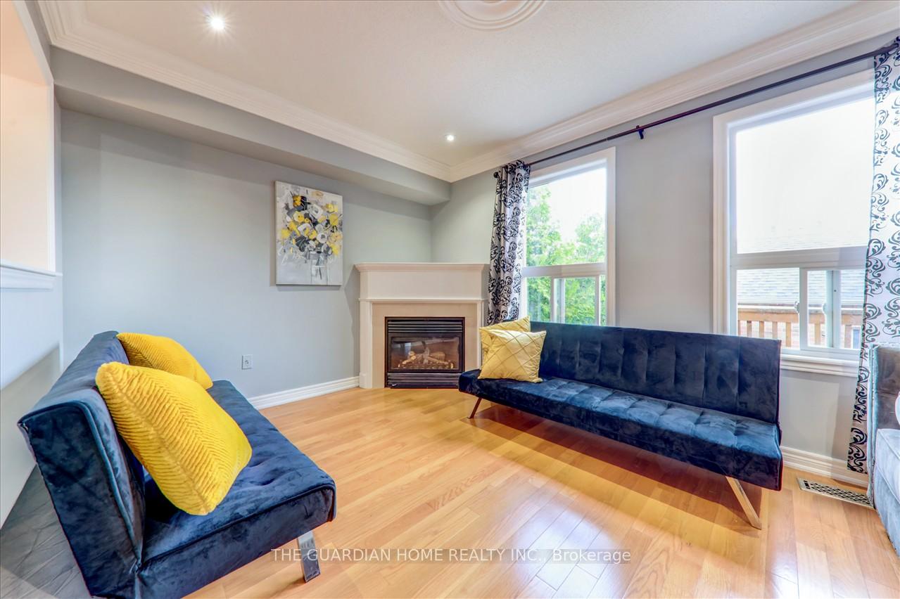 Photo 11 of 6931 14th Avenue, Markham, Box Grove — HOMEH
