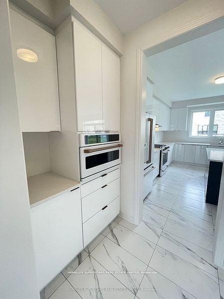 Photo 7 of 17 Bellflower Crescent, Adjala-Tosorontio, Colgan — HOMEH